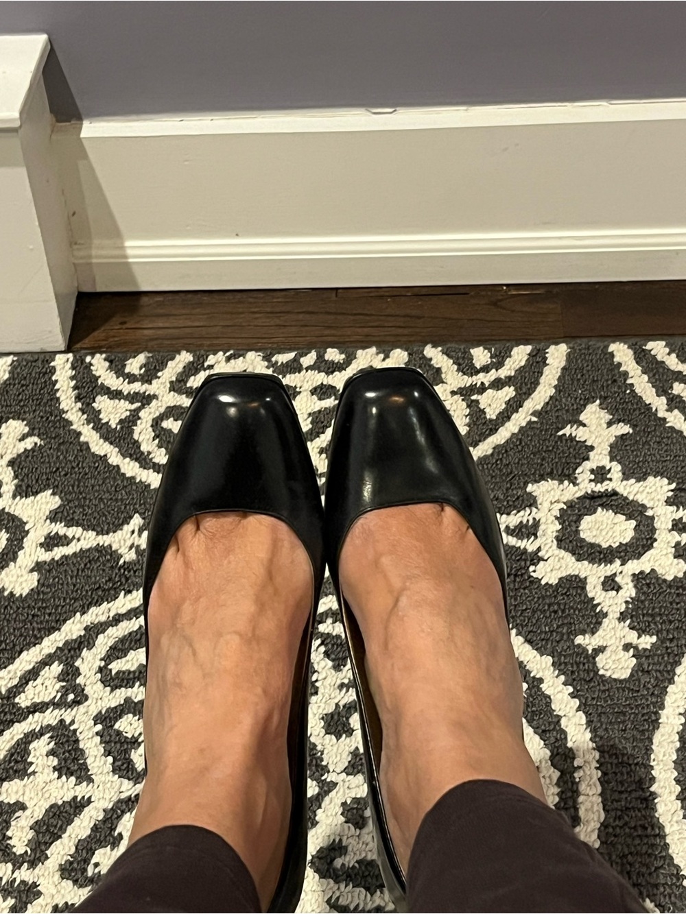 Cole Haan black leather heels size 7.5 - Picture 5 of 7